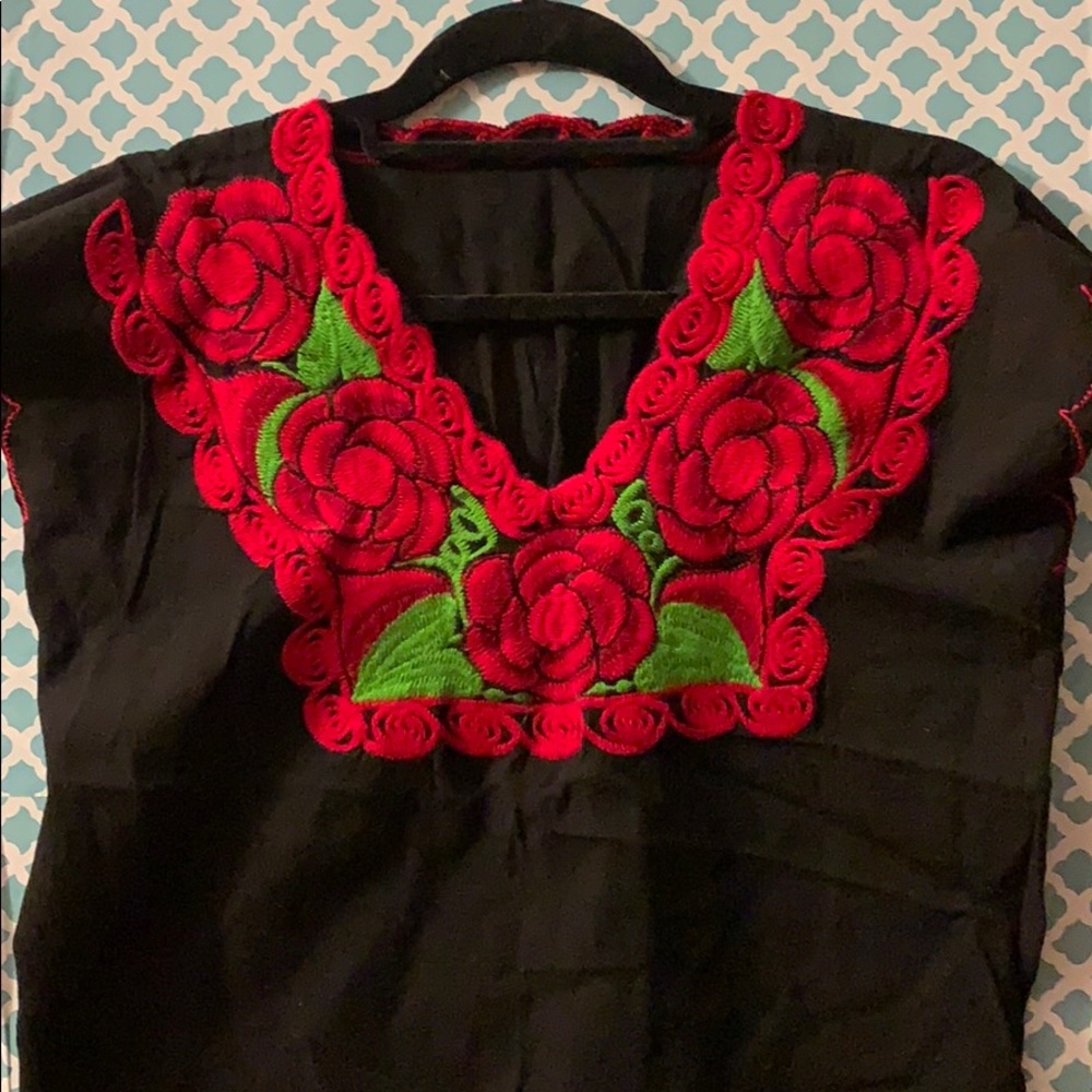 MEXICANA Traditional Blouse